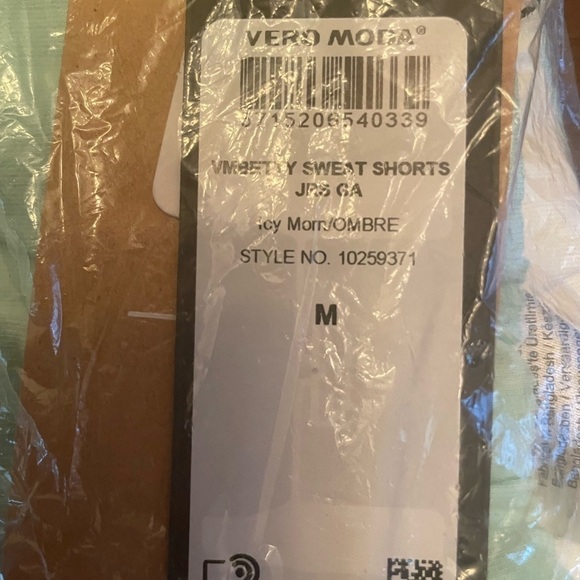 Vero Moda Betty SWEAT SHORTS Icy Morn/OMBRE - Picture 12 of 13